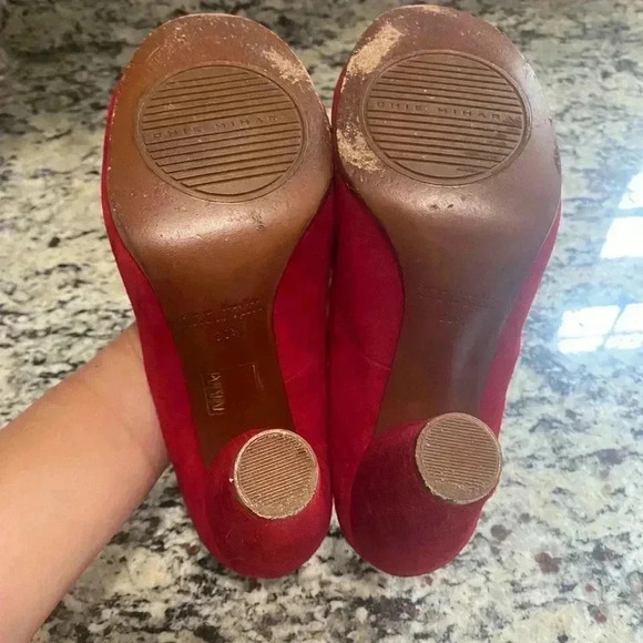 Chie Mihara red suede funky swirl detail heels - Picture 6 of 15